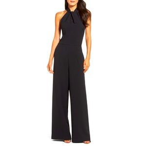Halter Neck Wide Leg Jumpsuit
Julia Jordan sz 8